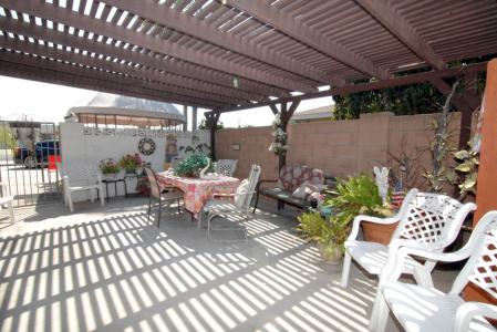 Residential Assisted Living in Anaheim CA - Orange Park Guest Home - backyard patio