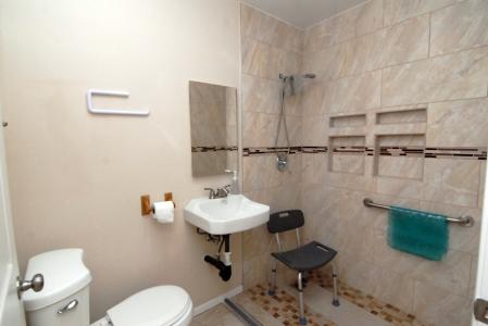 Residential Assisted Living in Rancho Cucamonga CA - Paradise for the Elderly 2 - bathroom