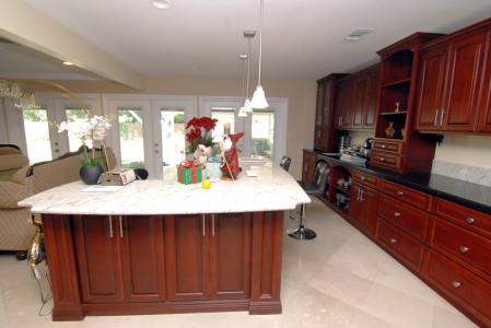 Residential Assisted Living in Rancho Cucamonga CA - Paradise for the Elderly 3 - kitchen island