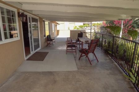 Residential Assisted Living in Rancho Cucamonga CA - Villa Living - backyard patio